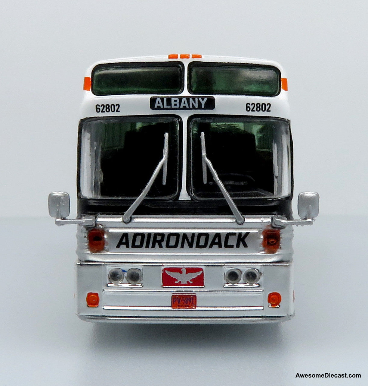 1969 Eagle Model 05 Coach: Adirondack Trailways 1:87 (HO) Diecast