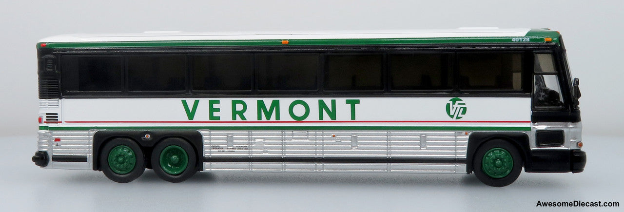 2001 MCI D4000 Coach: Vermont Transit 1:87 (HO) Diecast Model Bus by Iconic Replicas