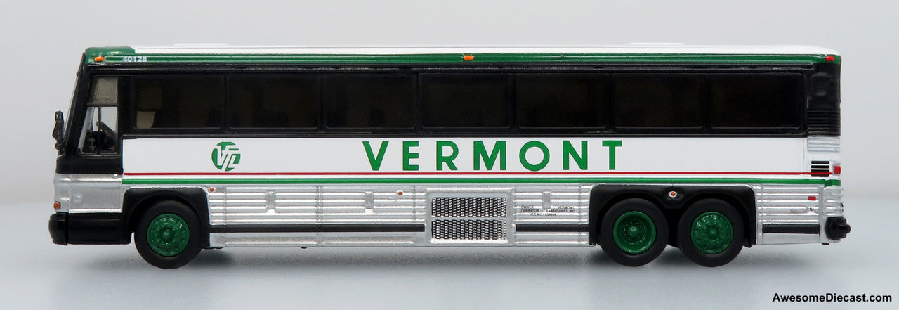 2001 MCI D4000 Coach: Vermont Transit 1:87 (HO) Diecast Model Bus by Iconic Replicas