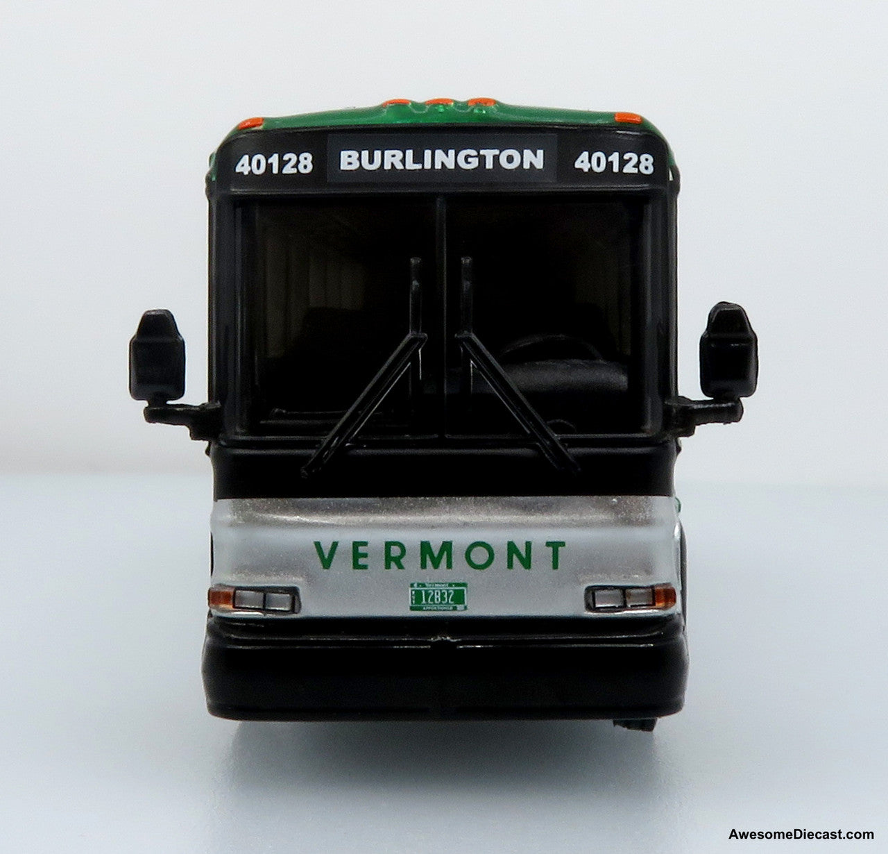 2001 MCI D4000 Coach: Vermont Transit 1:87 (HO) Diecast Model Bus
