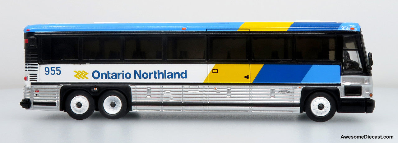 2001 MCI D4000 Coach: Ontario Northland 1:87 (HO) Diecast Model Bus by Iconic Replicas