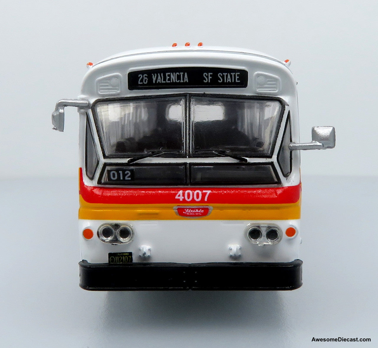 Flxible 53102 Transit Bus: San Francisco MUNI - Landor Scheme 1:87 (HO) Diecast Model Bus by Iconic Replicas