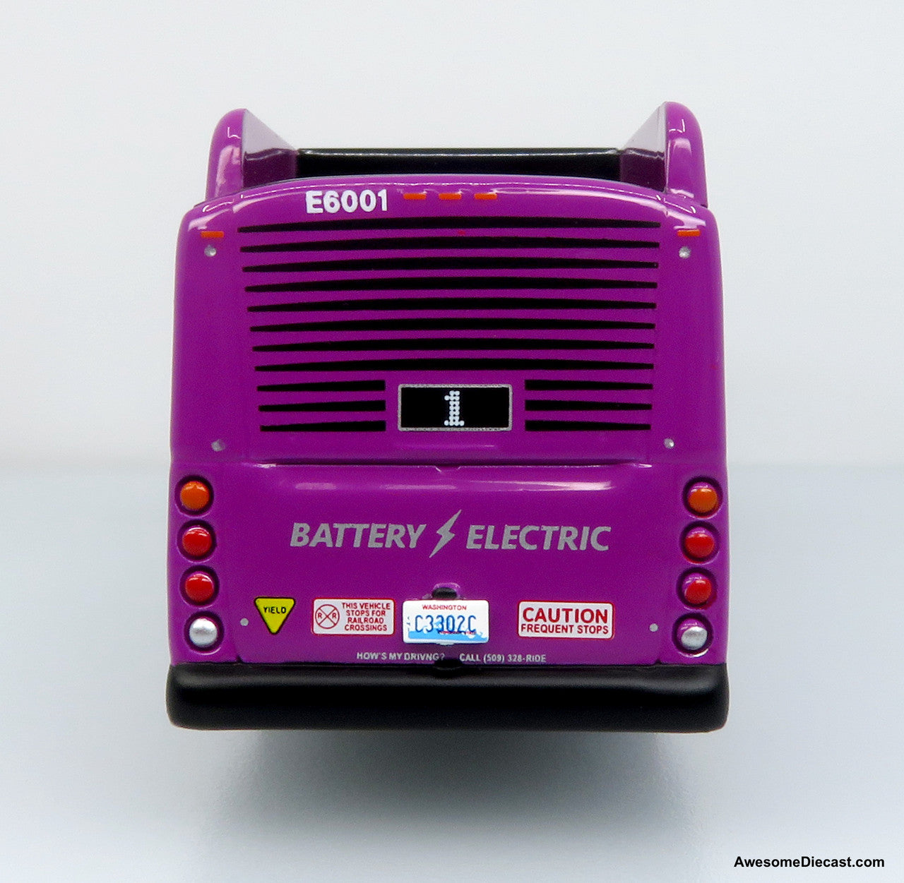 NFI Xcelsior XE60 5-Door Articulated Transit Bus: Spokane Transit City Line 1:87 (HO) Diecast Model Bus by Iconic Replicas