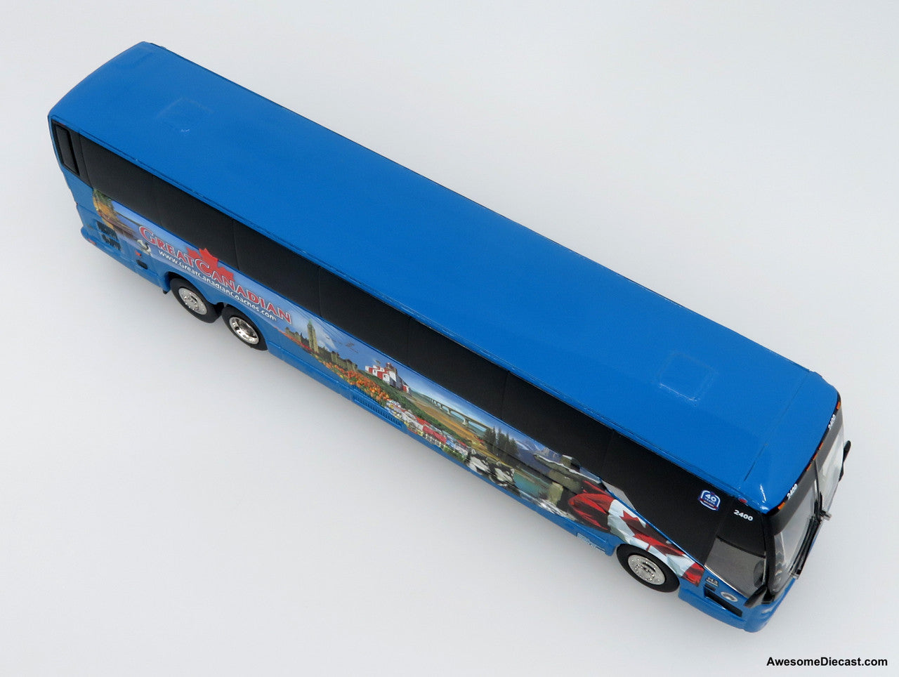 Prevost H3-45 Coach: Great Canadian Coaches 1:87 (HO) Diecast Model Bus by Iconic Replicas