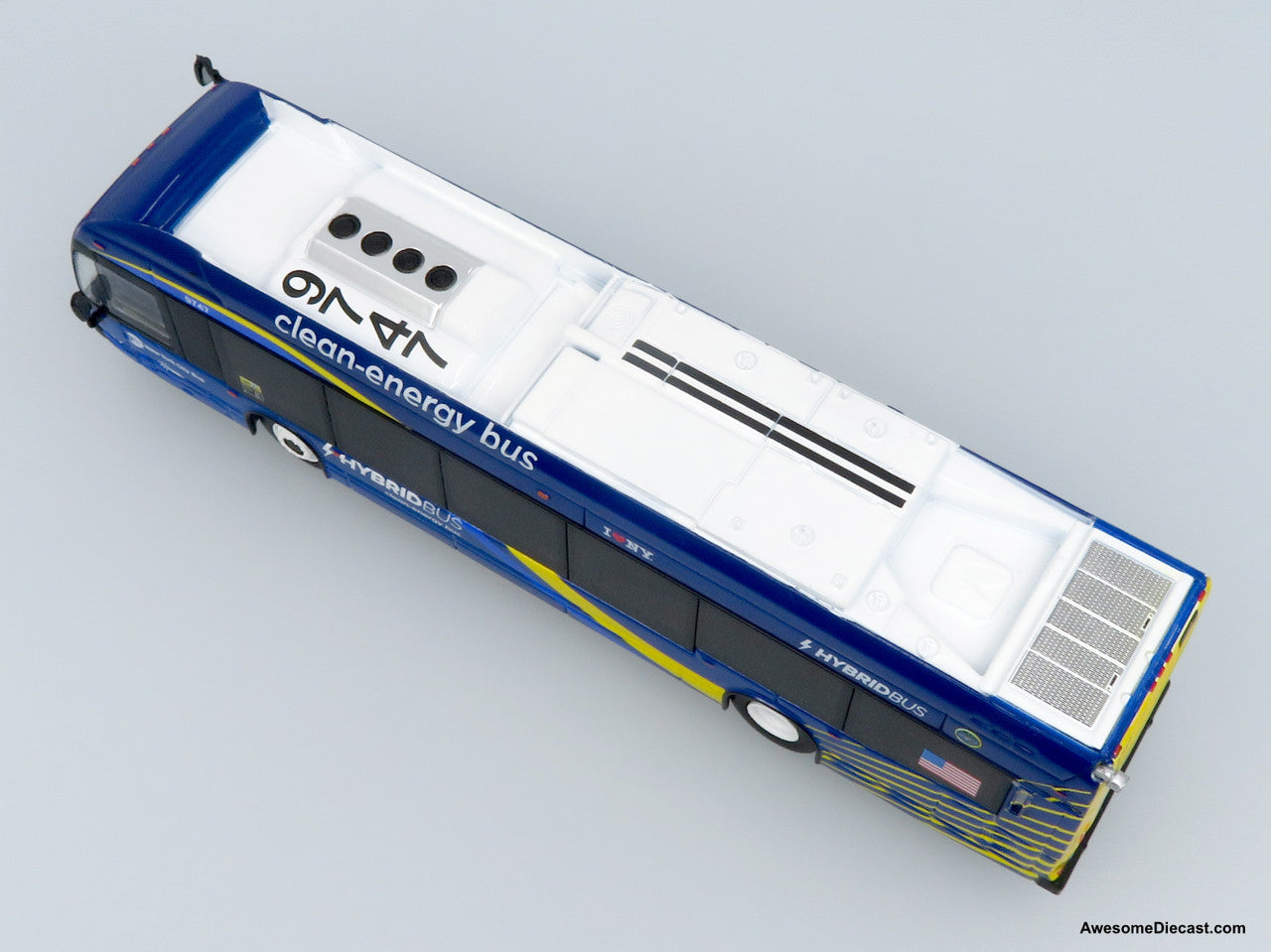 Nova Bus LFSH Hybrid Transit Bus: MTA New York City 1:87 (HO) Diecast Model Bus by Iconic Replicas