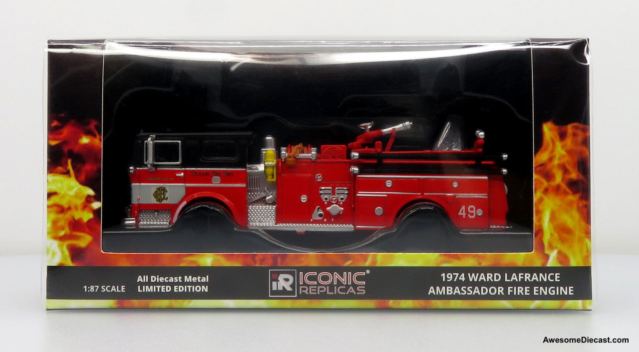 1974 Ward LaFrance Fire Engine: Chicago Fire Department – Engine 49 1:87 (HO) Diecast Model Fire Truck by Iconic Replicas