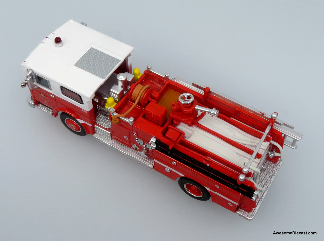 1974 Ward LaFrance Fire Engine: San Francisco Fire Department – Engine 31 1:87 (HO) Diecast Model Fire Truck by Iconic Replicas