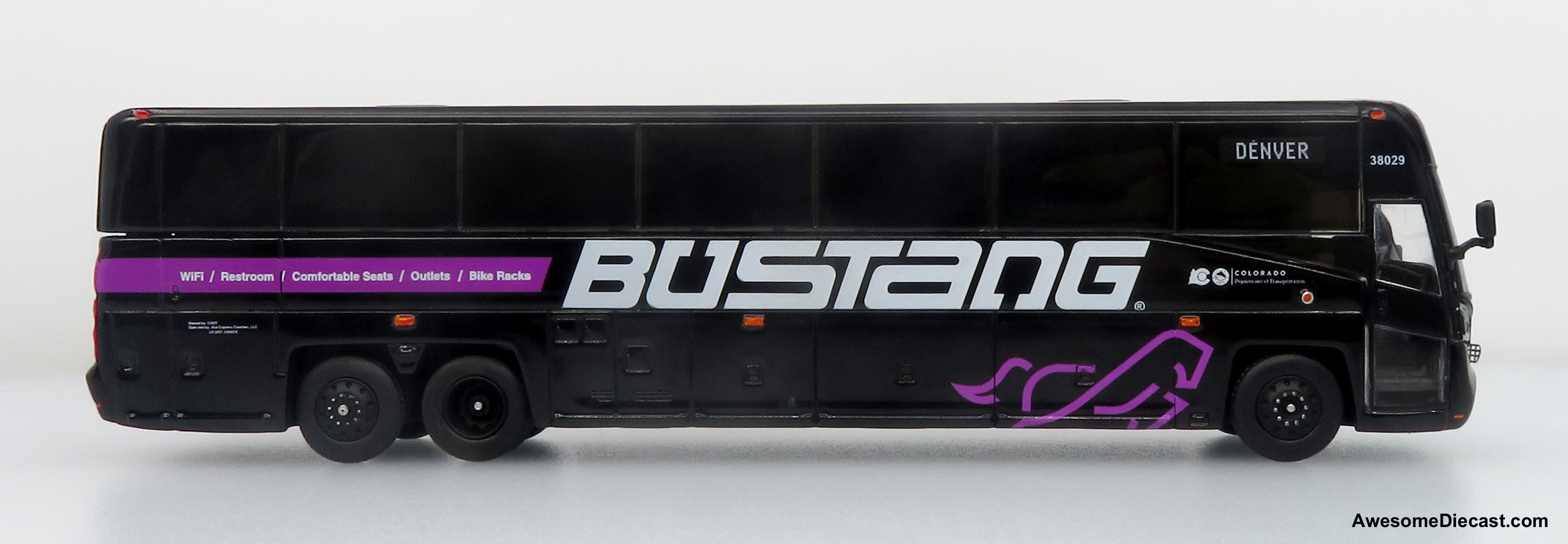 MCI D4520 Coach Bus: Bustang - Colorado Department of Transportation (CDOT) 1:87 (HO) Diecast Model Bus by Iconic Replicas