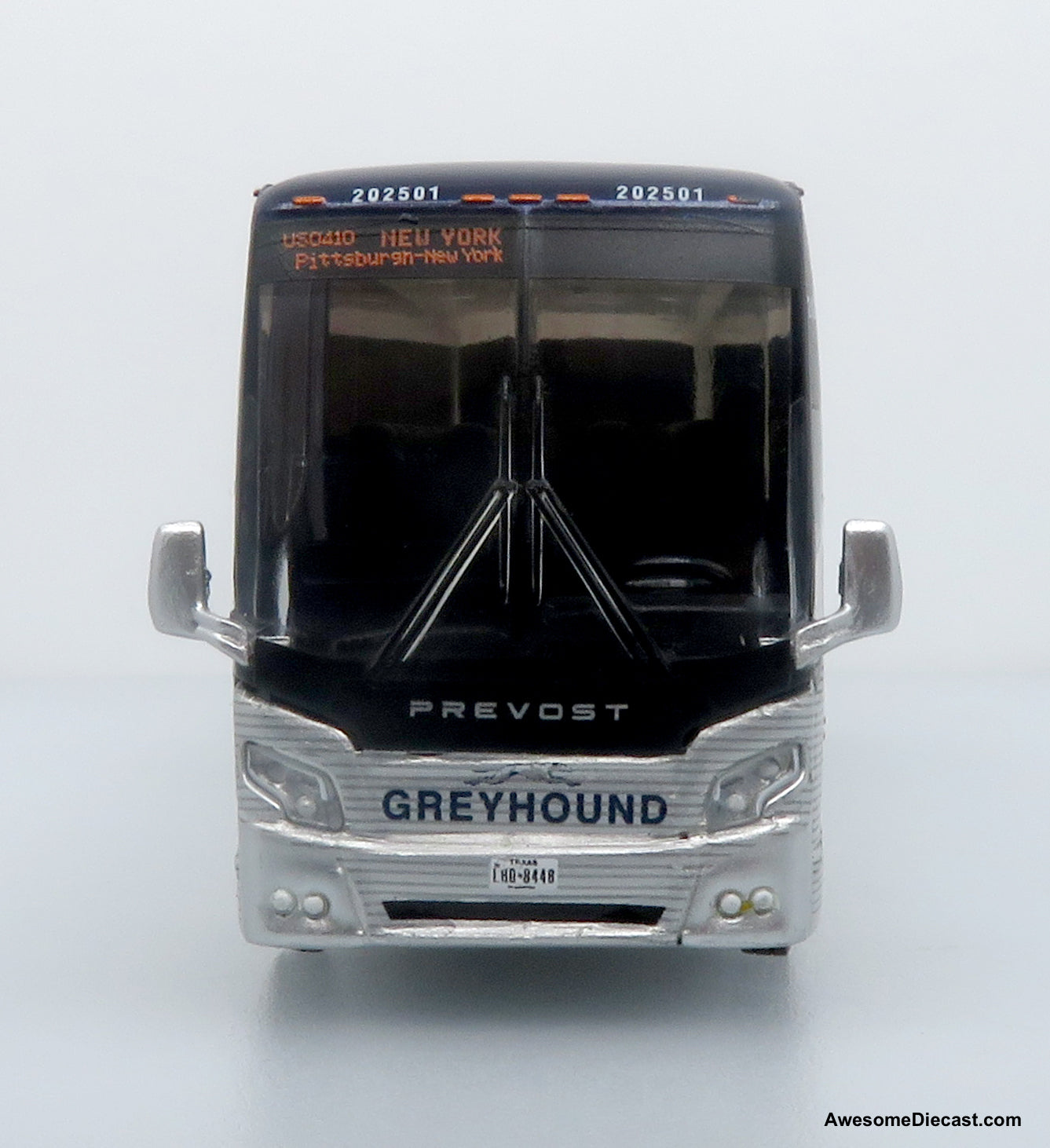 Prevost H3-45 Coach: Greyhound Scenicruiser Vintage Livery 1:87 (HO) Diecast Model Bus by Iconic Replicas