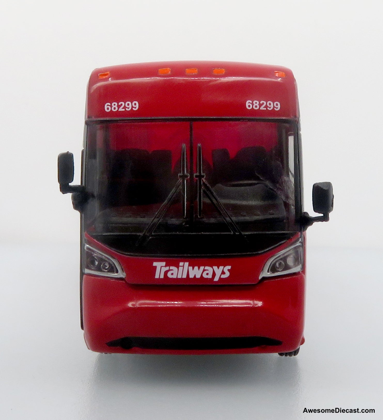 MCI D4520 Coach Bus: Burlington Trailways 1:87 (HO) Diecast Model Bus by Iconic Replicas