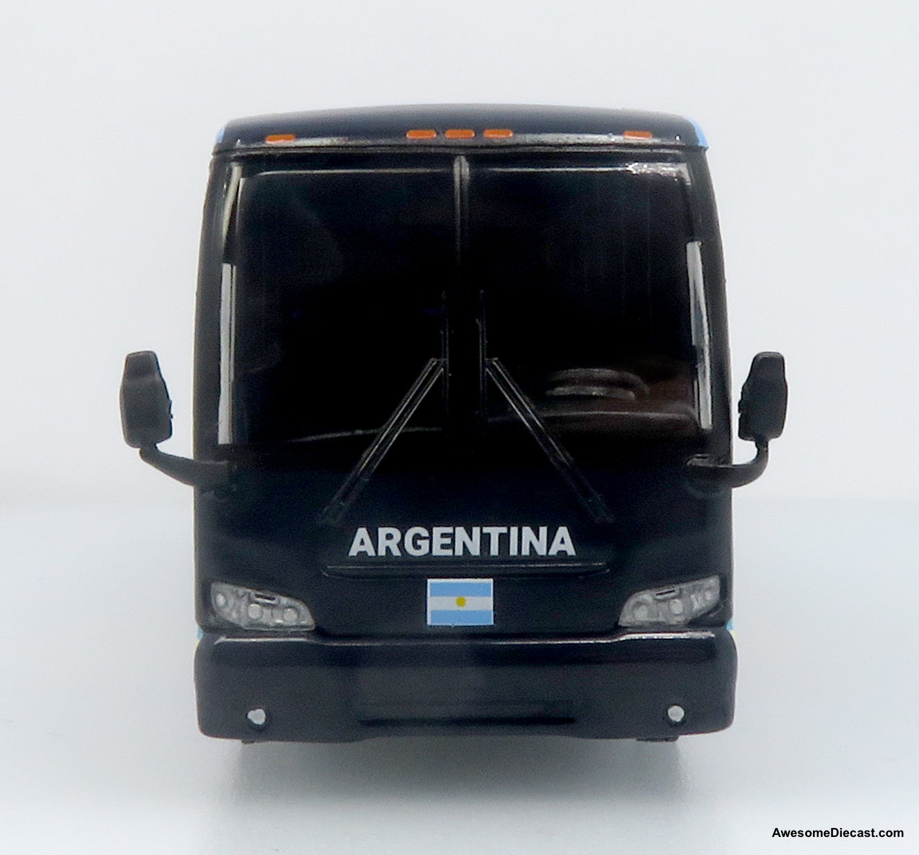 Prevost X3-45 Coach: World Cup Argentina National Team 1:87 (HO) Diecast Model Bus by Iconic Replicas