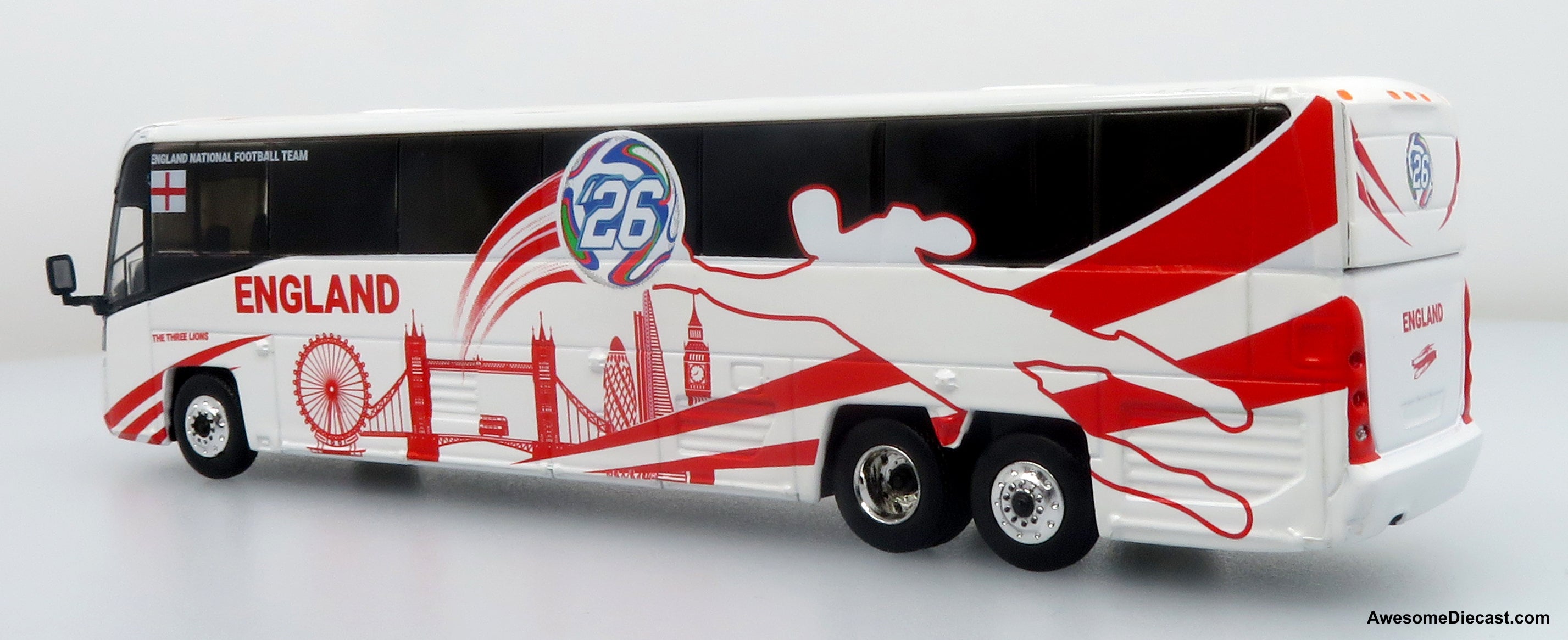 MCI D4520 Coach: World Cup England National Team 1:87 (HO) Diecast Model Bus by Iconic Replicas