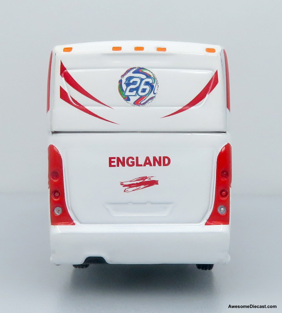 MCI D4520 Coach: World Cup England National Team 1:87 (HO) Diecast Model Bus by Iconic Replicas