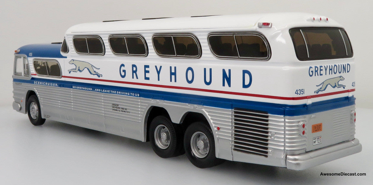 ONLY ONE! Corgi 1:50 GM PD-4501 Greyhound SceniCruiser: Destination Boston, MA