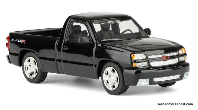 2006 Chevrolet Silverado SS Single Cab Pick-Up Truck, Onyx Black 1:64 Diecast Model Truck by Para64