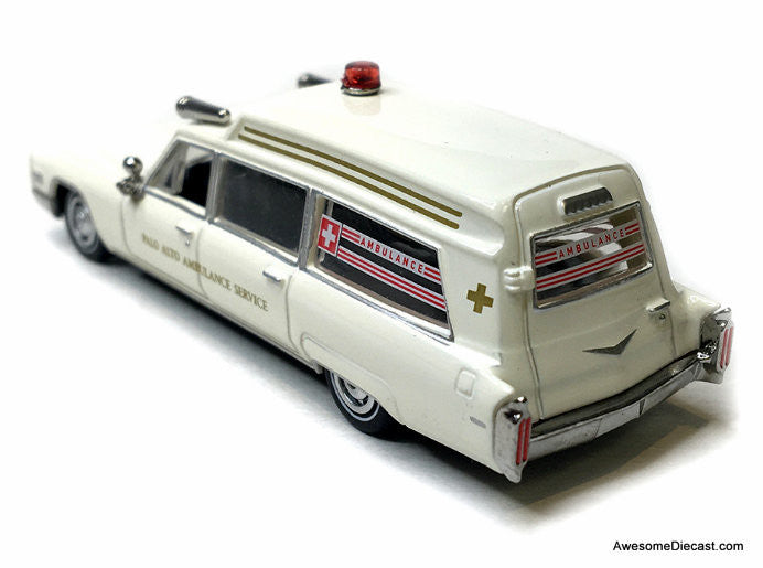 1966 Cadillac Miller Meteor Ambulance De Palo Alto 1:87 ABS Plastic Model Ambulance by Brekina
