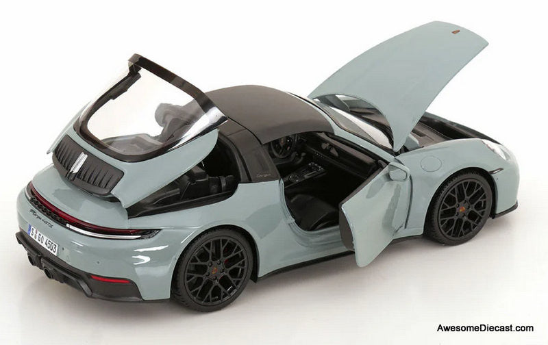 304-058 ノレブ 1/18 ポルシェ 911 Targa 2024 2024 Porsche 911 Targa 4 GTS (992), Gray/Green 1:18 Diecast Model