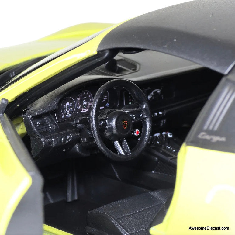 2024 Porsche 911 Targa 4 GTS (992), Yellow 1:18 Diecast Model Car