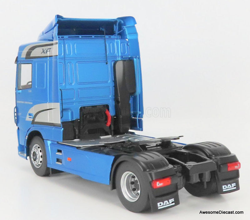 Premium ClassiXXs 1:18 2016 DAF XF Space Cab Tractor, Metallic Blue