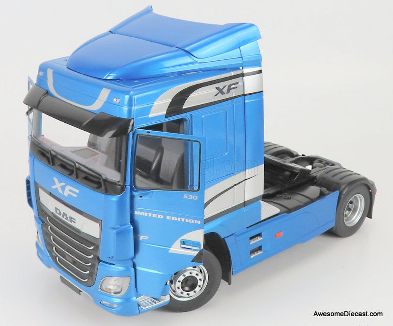 Premium ClassiXXs 1:18 2016 DAF XF Space Cab Tractor, Metallic Blue