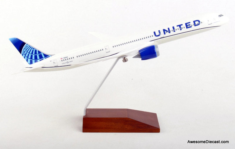 Boeing 787-10 Dream Liner: United Airlines (Reg #N12010) 1:200 ABS Plastic Model Plane by Sky Marks
