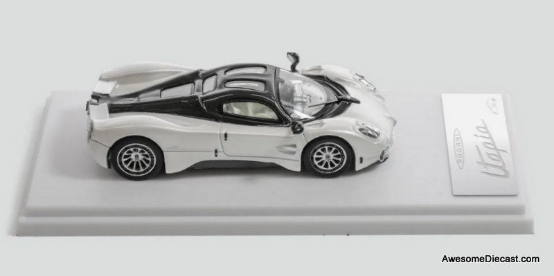未開封美品マックス・ポンティ:Un hommage à Max Ponty Pagani Utopia, Pearlescent White/Carbon Fiber 1:64 Diecast Model
