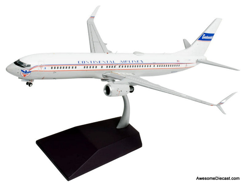 Boeing 737-900ER: United Airlines/Continental Retro (Reg#N74535) 1:200 Diecast Model Plane by Gemini 200