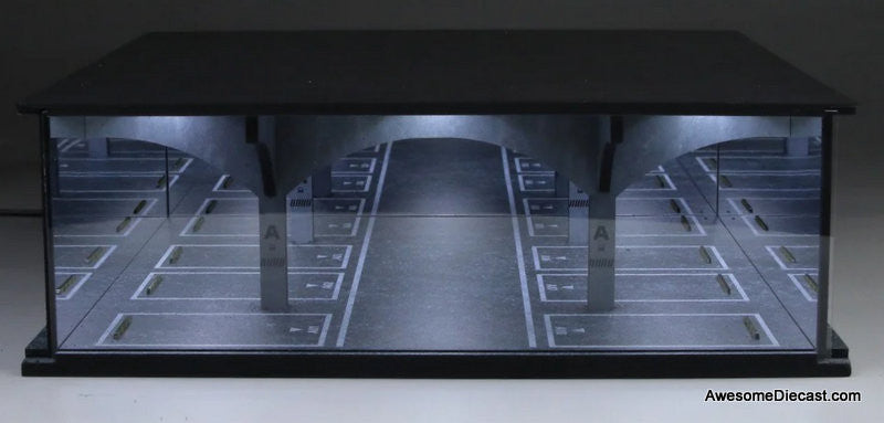 Underground Mirror Parking Garage w/Lighting 1:64 Diorama by MoreArt
