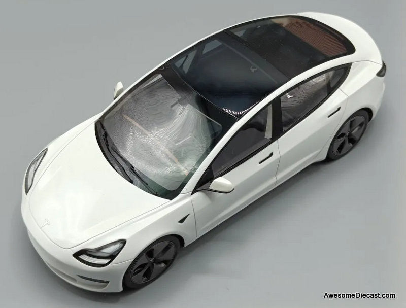 2021 Tesla Model 3, Pearlescent White 1:18 Resin Cast Model Car by