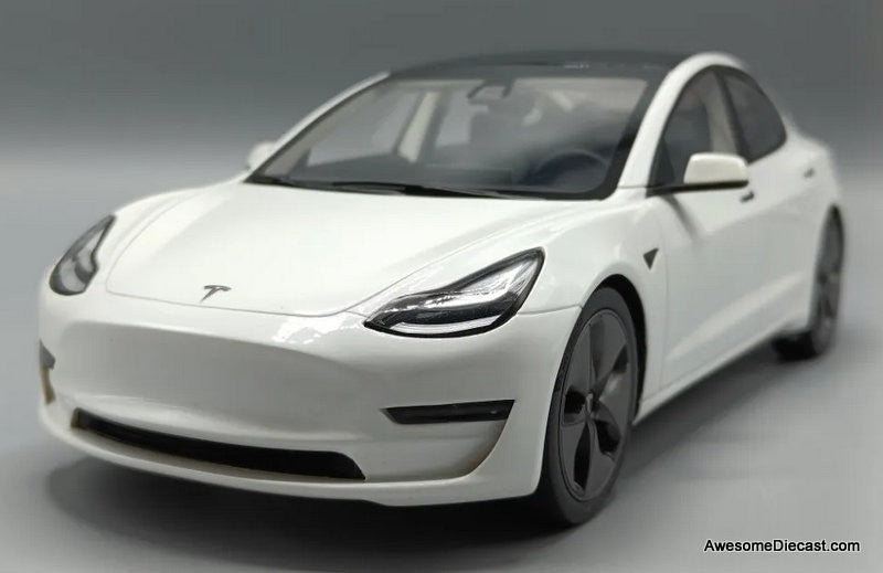 2021 Tesla Model 3, Pearlescent White 1:18 Resin Cast Model Car by