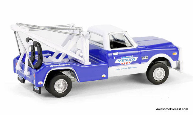 1969 Chevrolet C-30 Dually Wrecker: Yenko 1:64 Diecast Model Truck by Greenlight