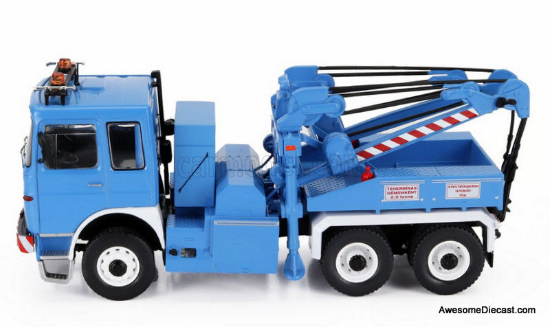 1982 Man F8 26.281 Tow Truck, Blue 1:43 Diecast Model Truck by IXO