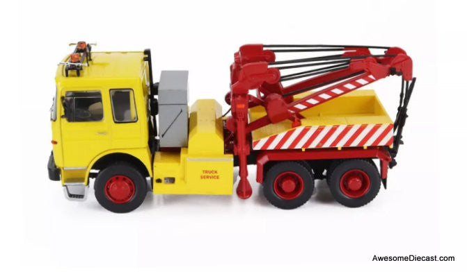1982 Man F8 26.281 Tow Truck, Yellow 1:43 Diecast Model Truck by IXO