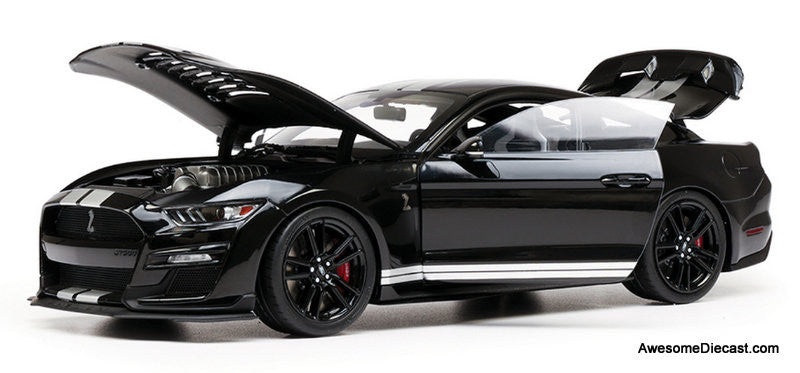 2022 Ford Mustang Shelby G.T. 500, Shadow Black 1:18 Diecast Model Car by IXO
