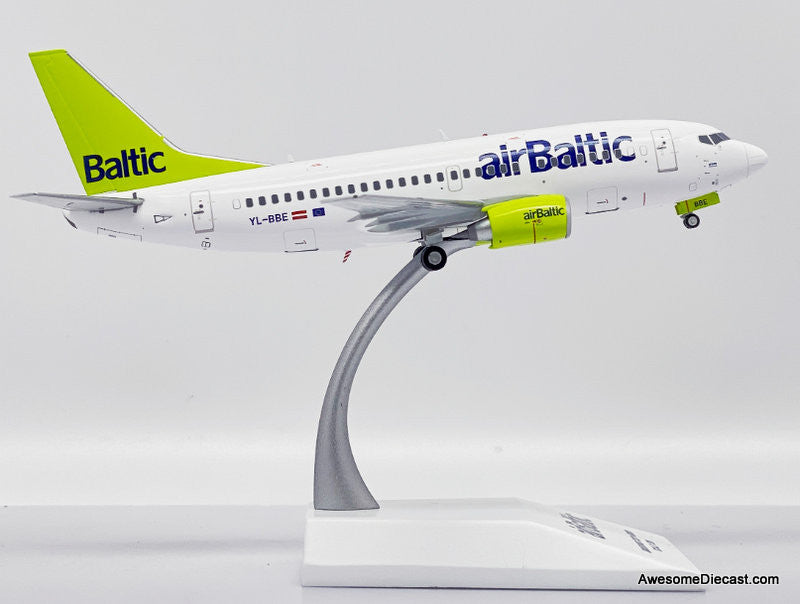 Boeing 737-500: Air Baltic (Reg #YL-BBE) 1:200 Diecast Model Plane by JC Wings