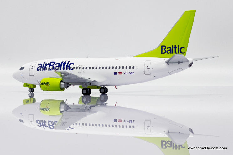 Boeing 737-500: Air Baltic (Reg #YL-BBE) 1:200 Diecast Model Plane by JC Wings