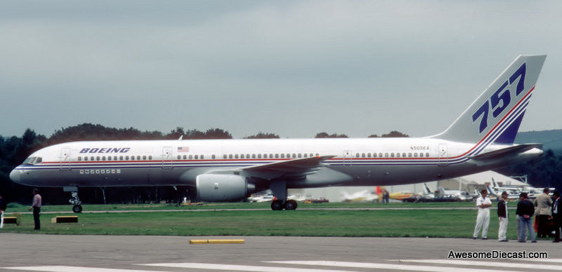 Boeing 757-200: Boeing House Colors (Reg #N505EA) 1:200 Diecast Model Plane by JC Wings