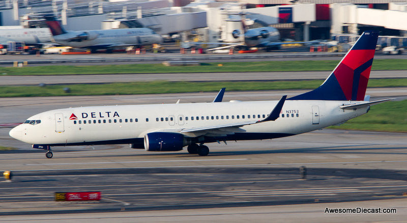 Boeing 737-800: Delta Airlines (Reg #N3753) 1:100 Resin Cast Model Plane by Sky Marks Elite