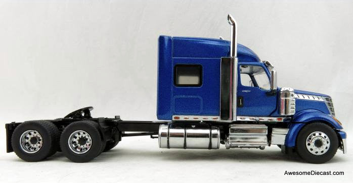 Diecast Masters 1:50 International LoneStar w/Sleeper Cab, Metallic Blue