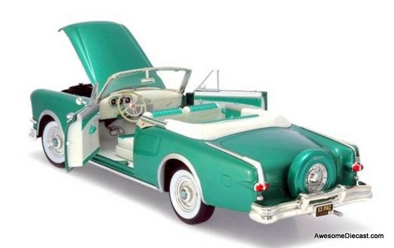 Road Signature 1:18 1953 Packard Caribbean, Metallic Green