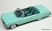 Goldvarg Collection 1:43 1961 Chevrolet Impala Convertible, Green