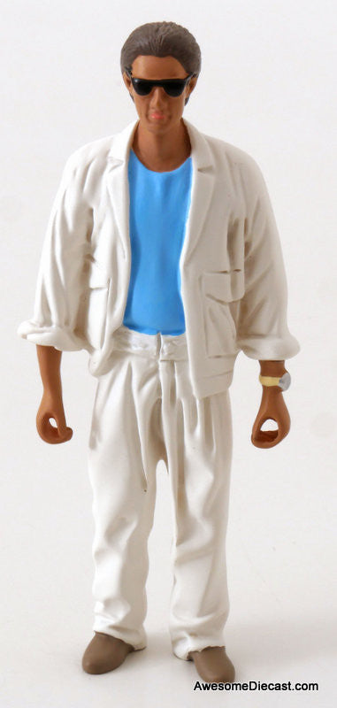 1984 Ferrari Testarossa, White w/ Figures 1:12 Diecast Model Car by KK Scale