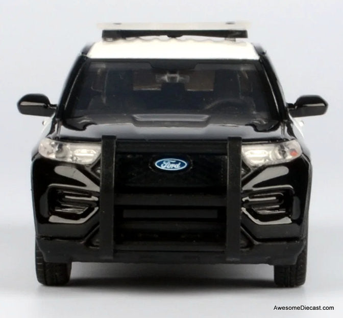 2022 Ford Police Interceptor Utility, Black & White 1:43 Diecast Model Car by Motor Max