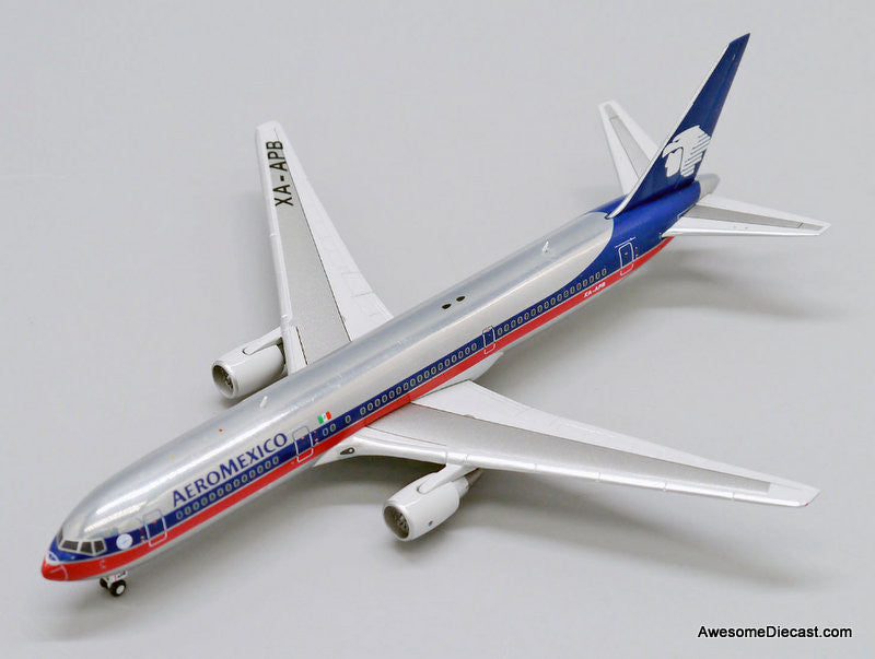 JC Wings 1:400 Boeing 767-300ER: AeroMexico (Reg #XA-RWX)
