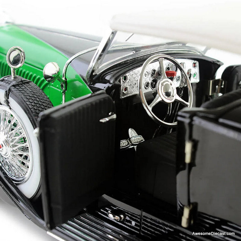 1934 Duesenberg, Black/Green 1:18 Diecast Model Car by Signature Models