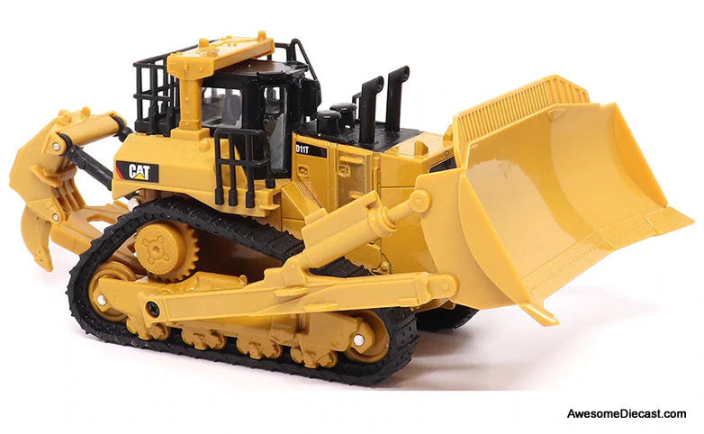 Caterpillar D11 Dozer 1:64 Diecast Model Construction Vehicle by Diecast Masters
