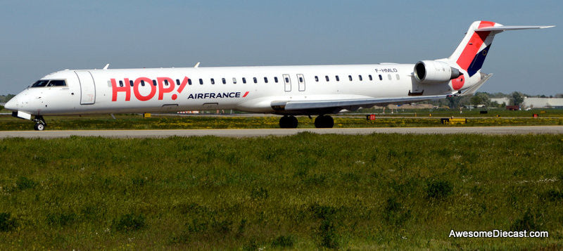 Bombardier CRJ-1000EL: HOP! Air France (Reg #F-HMLO) 1:400 Diecast Model Plane by JC Wings