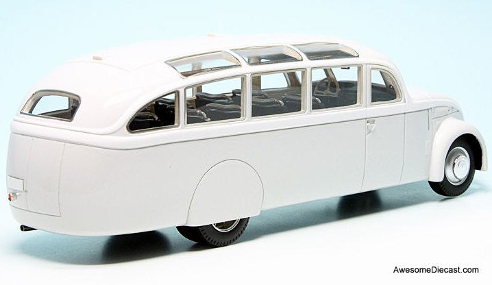 1935 Mercedes Benz LO 3100 Uerdingen Bus (Germany) 1:43 Resin Cast Model Bus by AutoCult