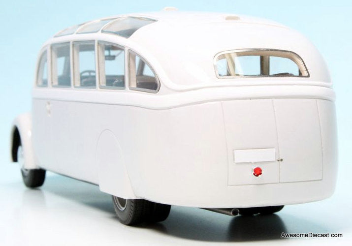 1935 Mercedes Benz LO 3100 Uerdingen Bus (Germany) 1:43 Resin Cast Model Bus by AutoCult