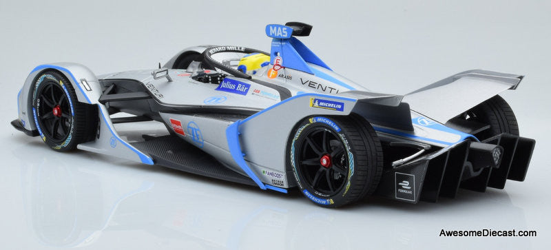 Minichamps 1:18 Formula E Season 5 #19 Venturi Formula E Team: Felipe Massa